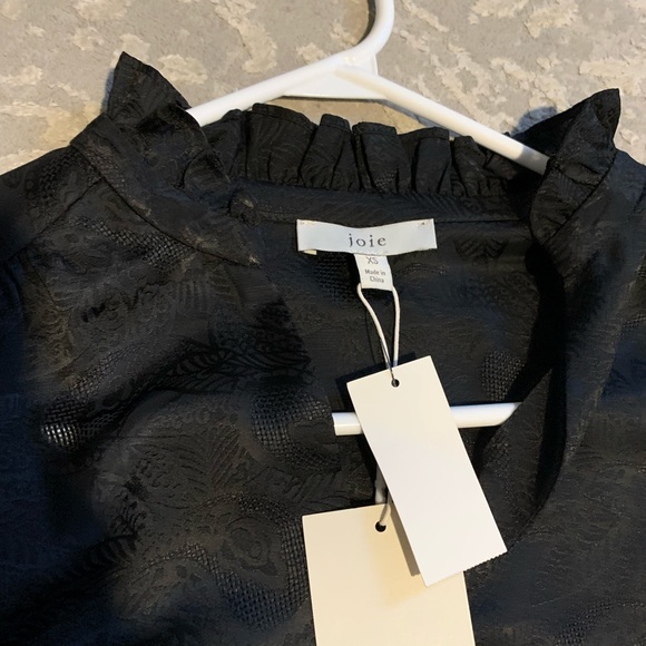 Joie Empriss Paisley Jacquard Satin Blouse In Caviar - Picture 5 of 6